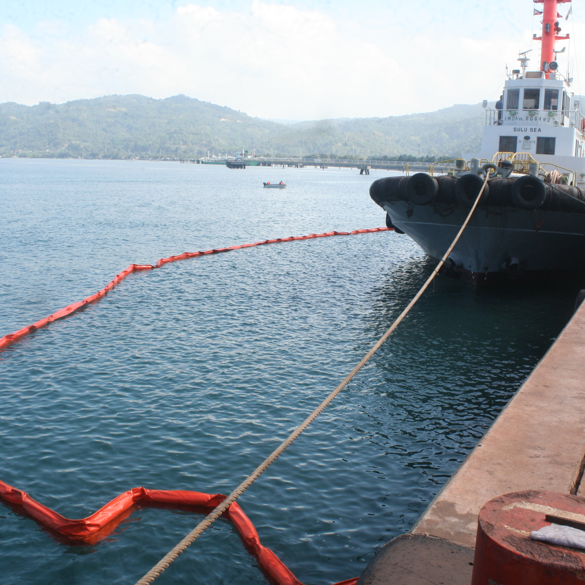Solid Float PVC Oil Spill Containment Boom